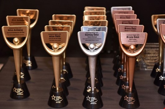 Application Time for Crescents and Stars for Packaging 2020 Extended!